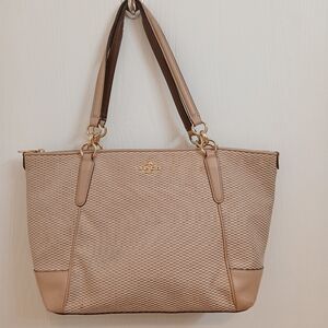 Coach Legacy Ava Jacquard Zip Tip Tote. In Beechwood Milk.